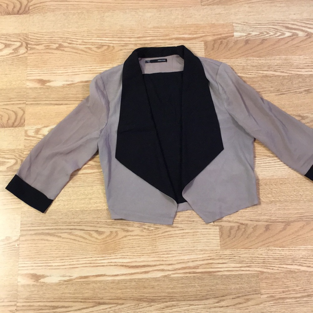 Maurice’s crop blazer